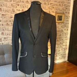 Elegant Black Blazer with Satin Accents
